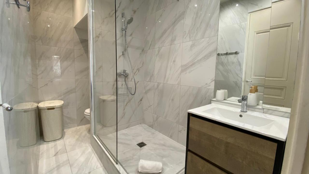 Appartement Bretagne 4 Places Parigi Esterno foto